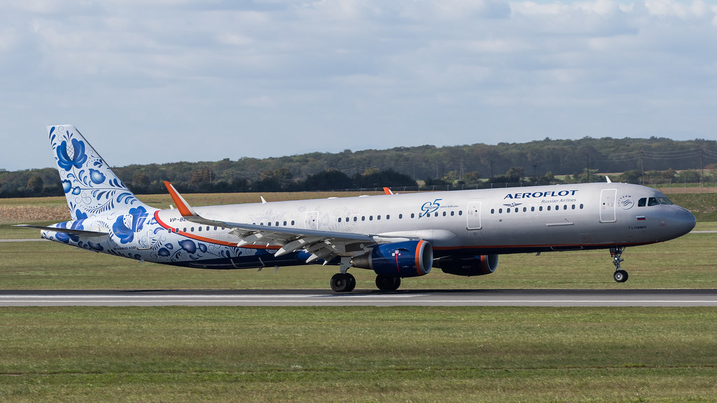 Photo of Aeroflot VP-BEE, Airbus A321