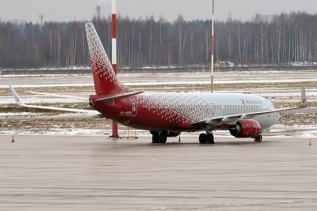 Photo of Rossiya VP-BOB, Boeing 737-800