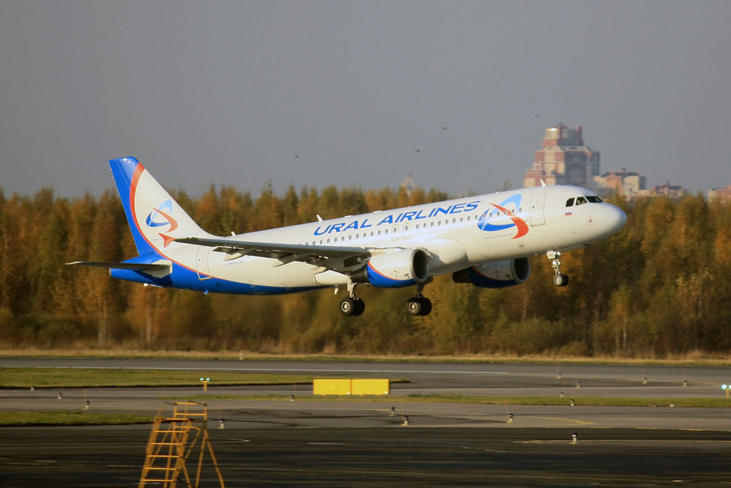 Photo of Ural Airlines VQ-BDM, Airbus A320