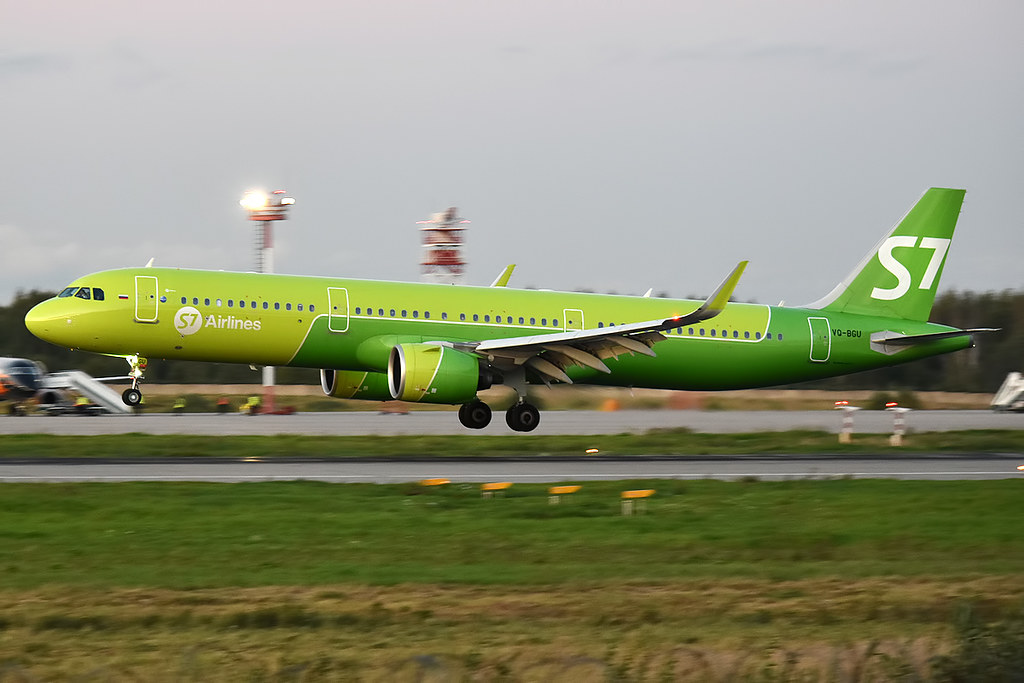Photo of S7 Airlines VQ-BGU, Airbus A321-Neo