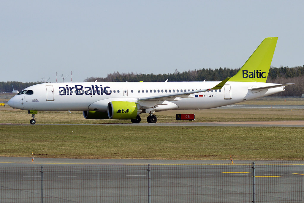 Photo of Air Baltic YL-AAP, Airbus A220-300