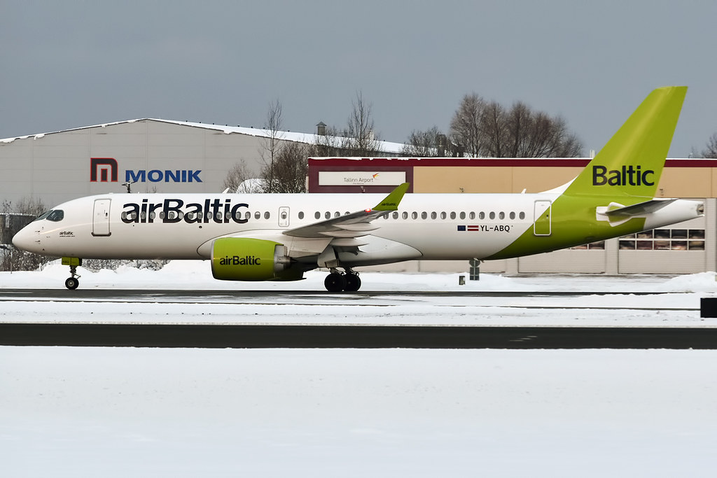 Photo of Air Baltic YL-ABQ, Airbus A220-300