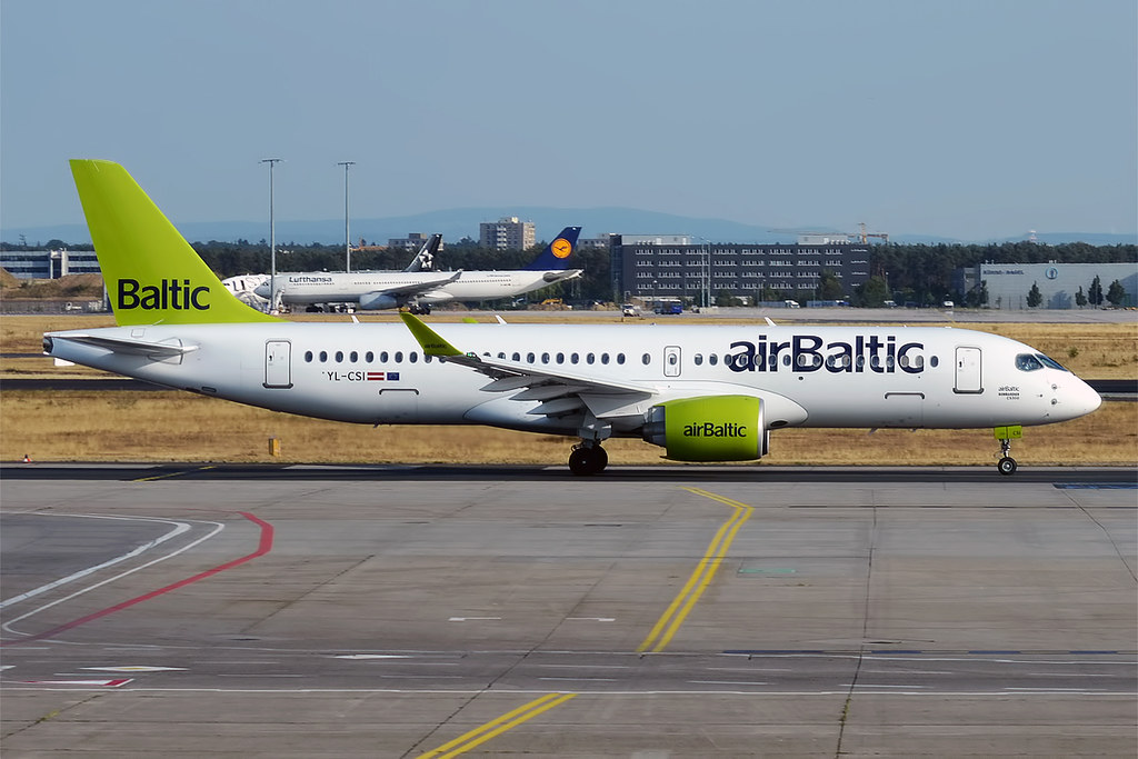 Photo of Air Baltic YL-CSI, Airbus A220-300