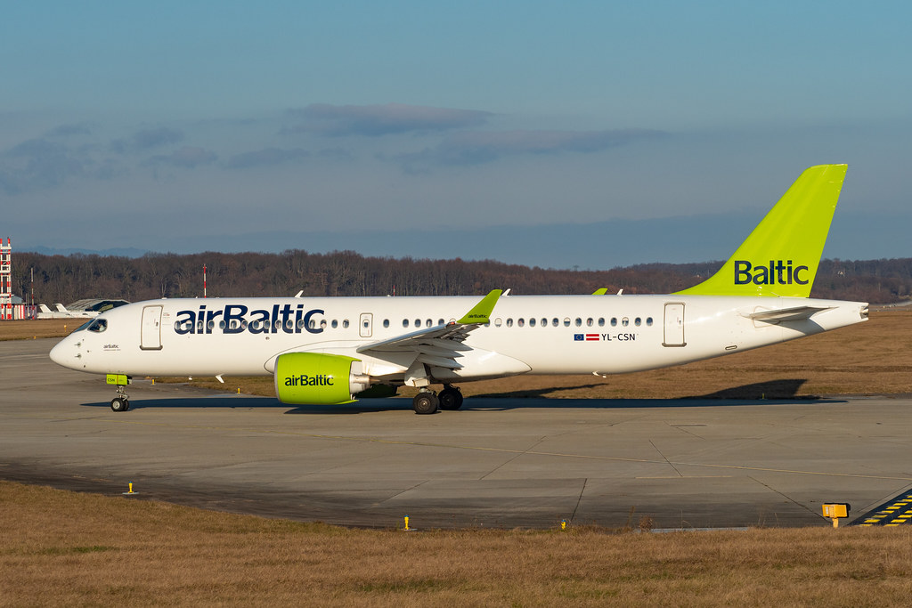 Photo of Air Baltic YL-CSN, Airbus A220-300