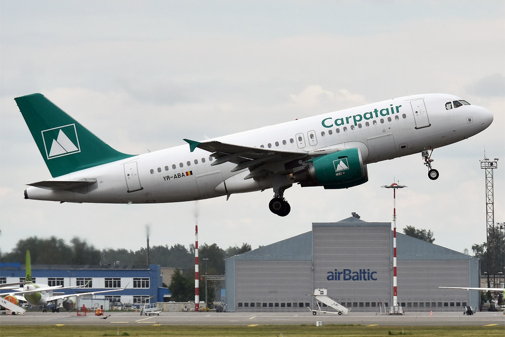 Photo of Carpatair YR-ABA, Airbus A319