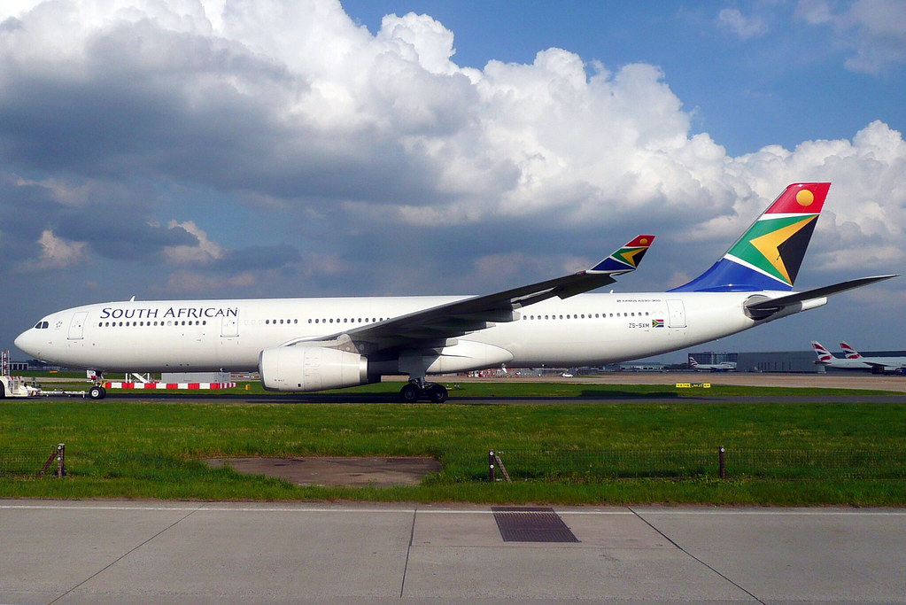 Photo of SAA South African Airways ZS-SXM, Airbus A330-300