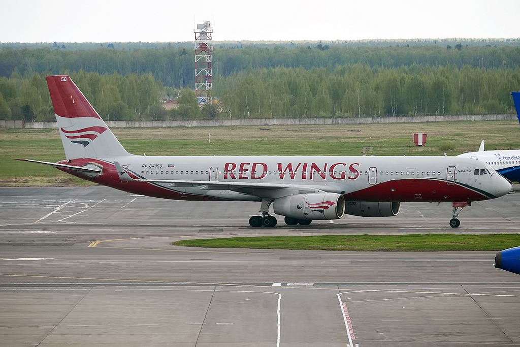 Photo of Red Wings RA-64050, TUPOLEV Tu-214