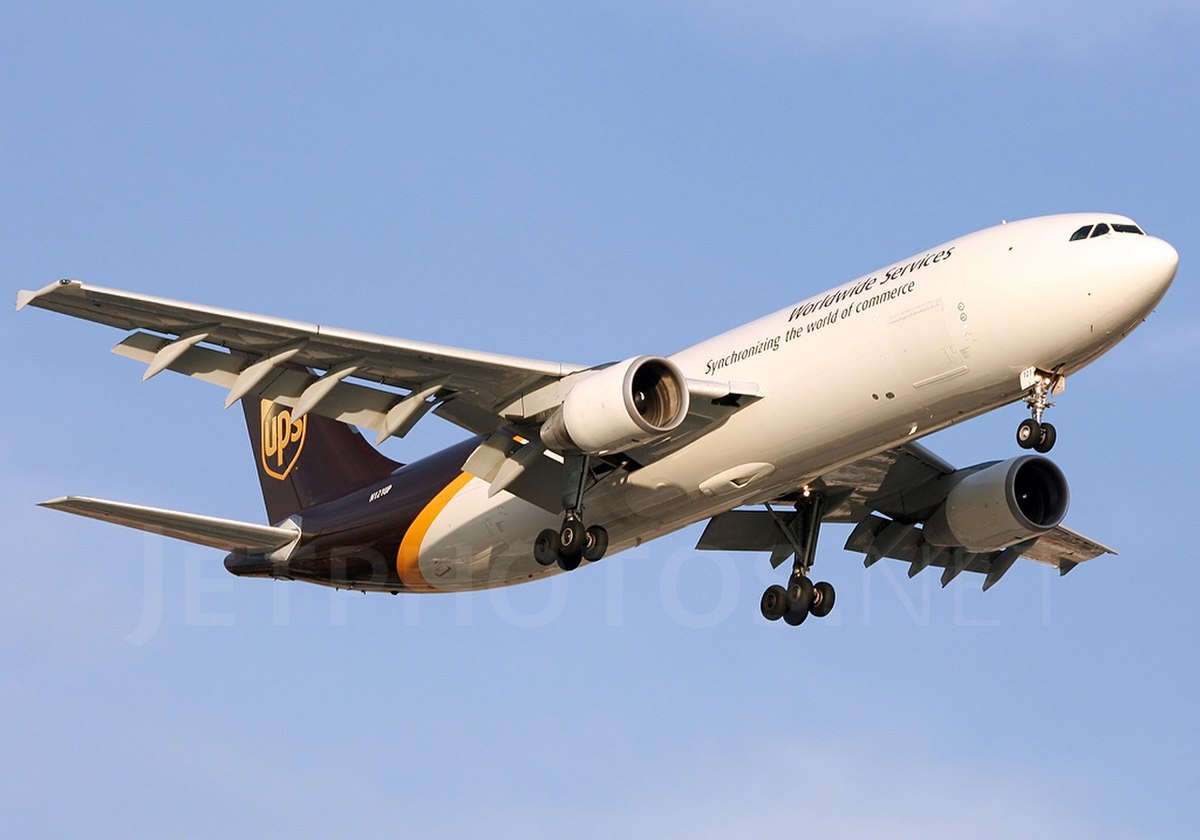 Photo of UPS N121UP, Airbus A300