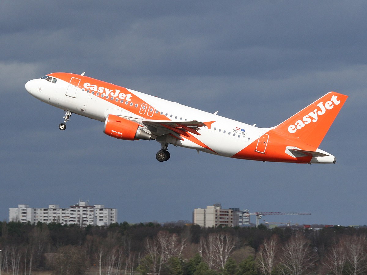 Photo of Easyjet Europe OE-LQE, Airbus A319