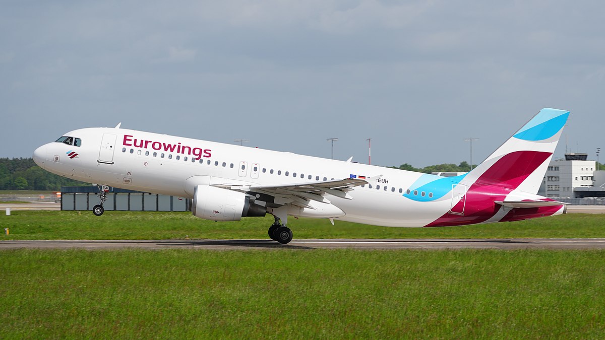 Photo of Eurowings D-AEUH, Airbus A320
