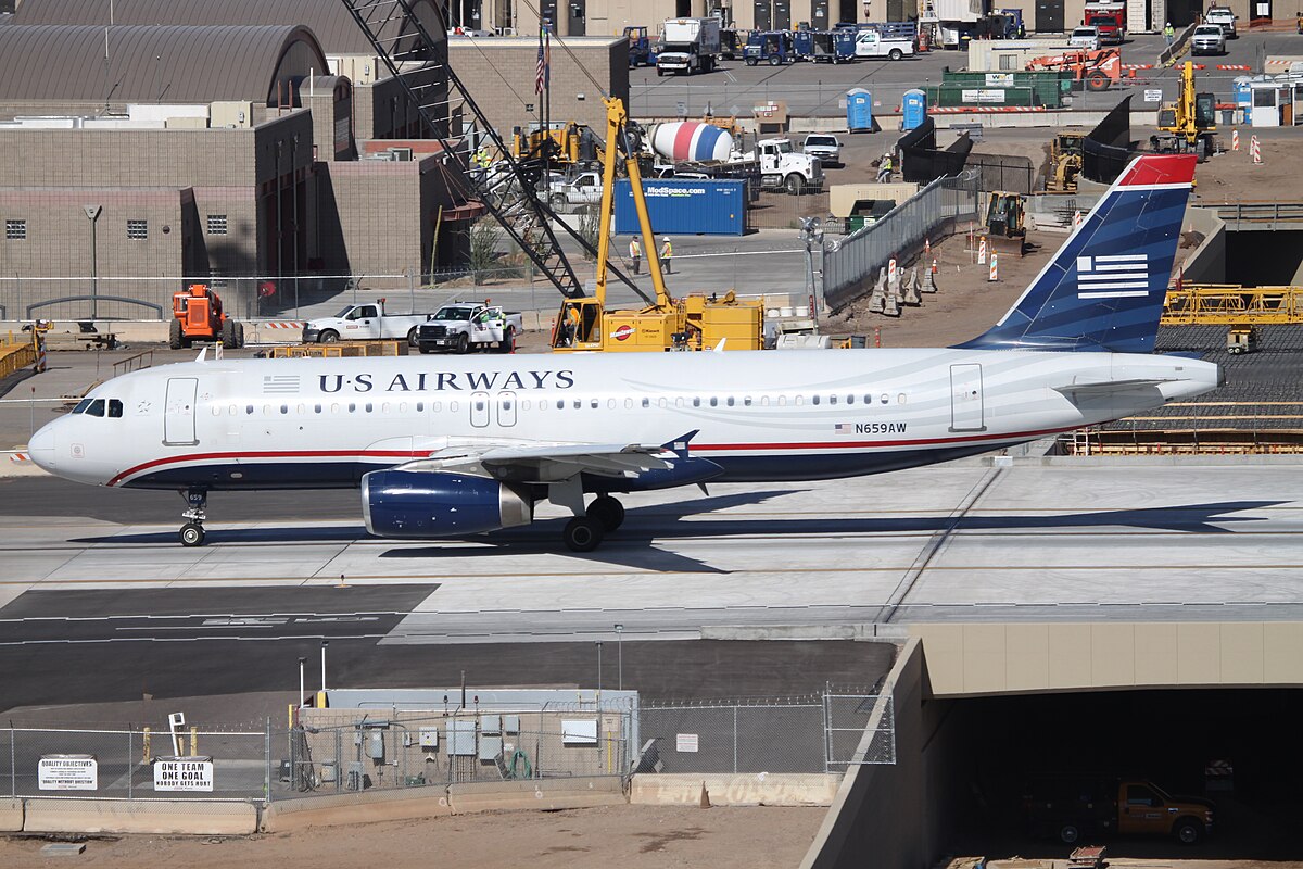 Photo of American Airlines N659AW, Airbus A320