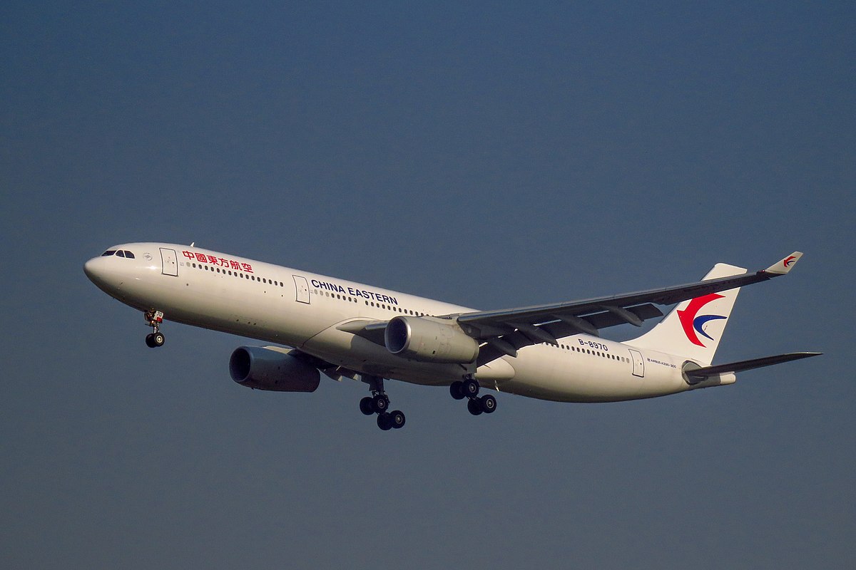 Photo of China Eastern Airlines B-8970, Airbus A330-300