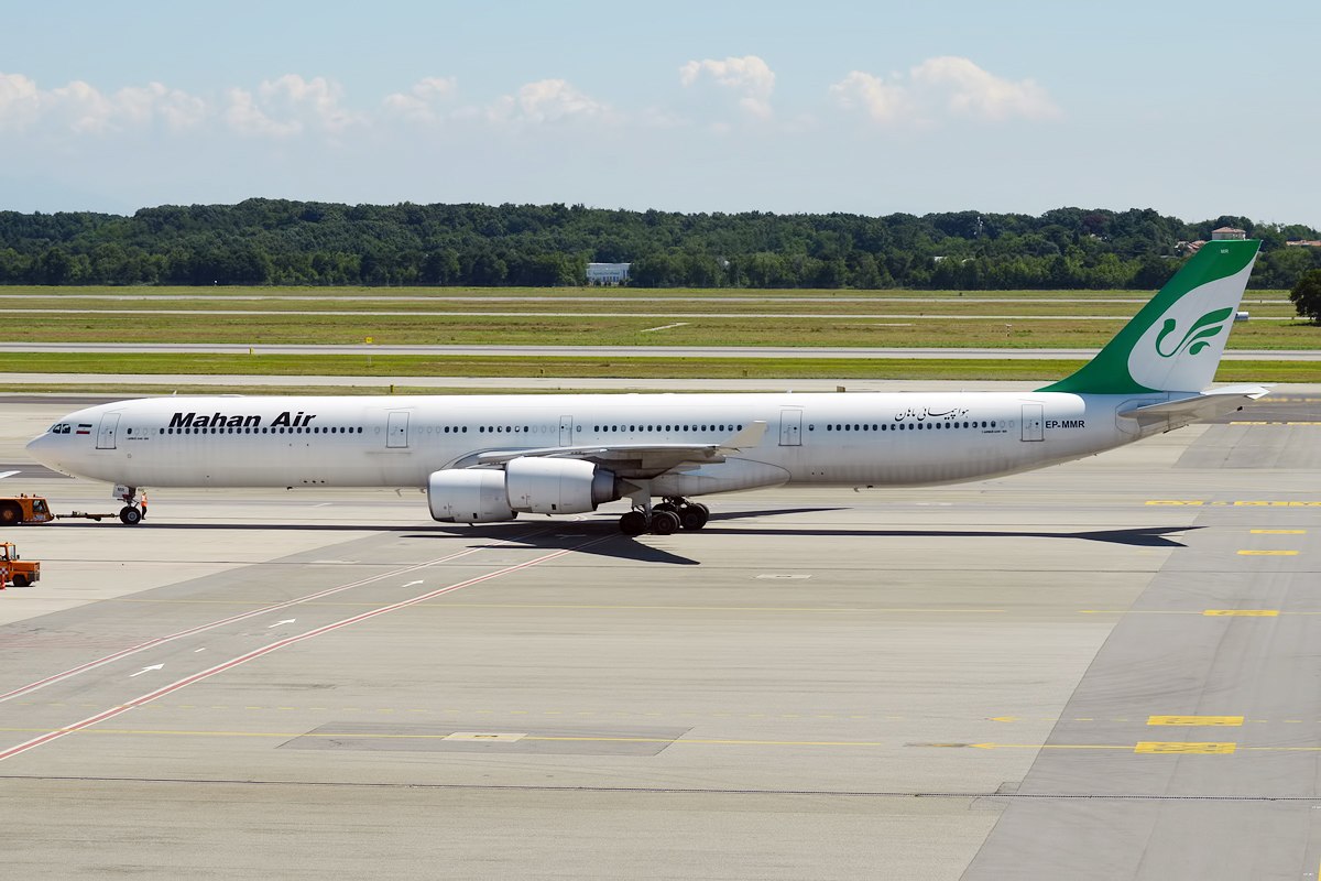 Photo of Mahan Air EP-MMR, Airbus A340-600