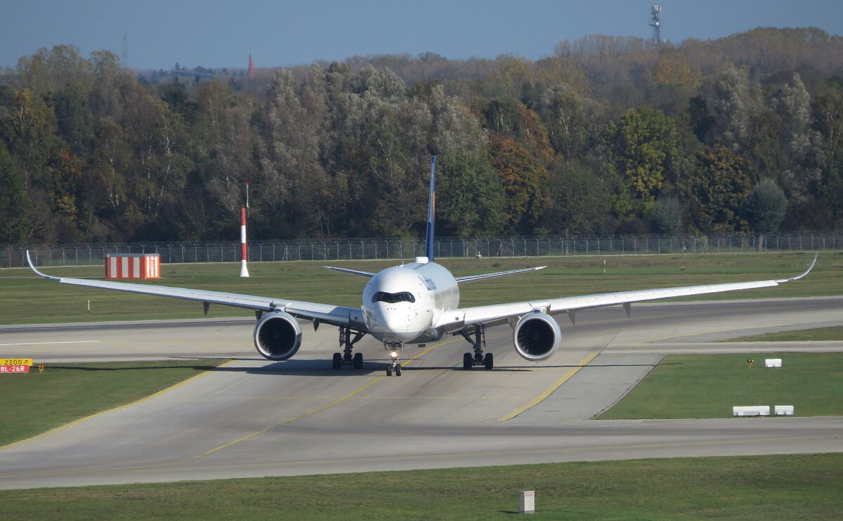 Photo of Lufthansa D-AIXG, Airbus A350-900