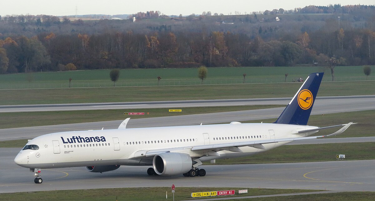 Photo of Lufthansa D-AIXG, Airbus A350-900