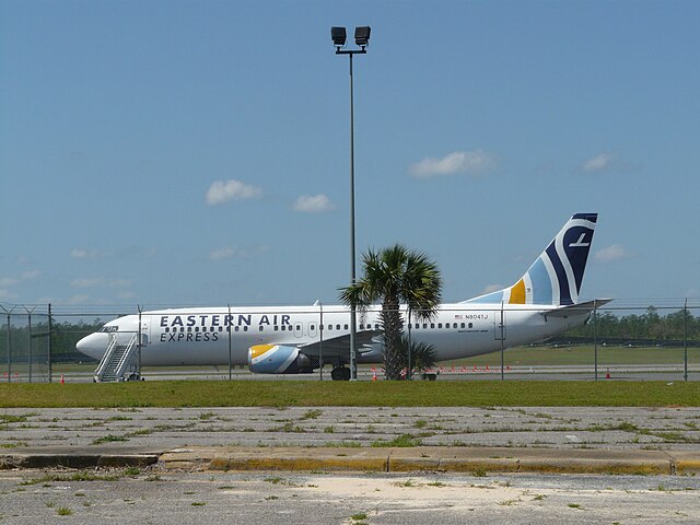 Photo of Photo of Boeing 737-400
