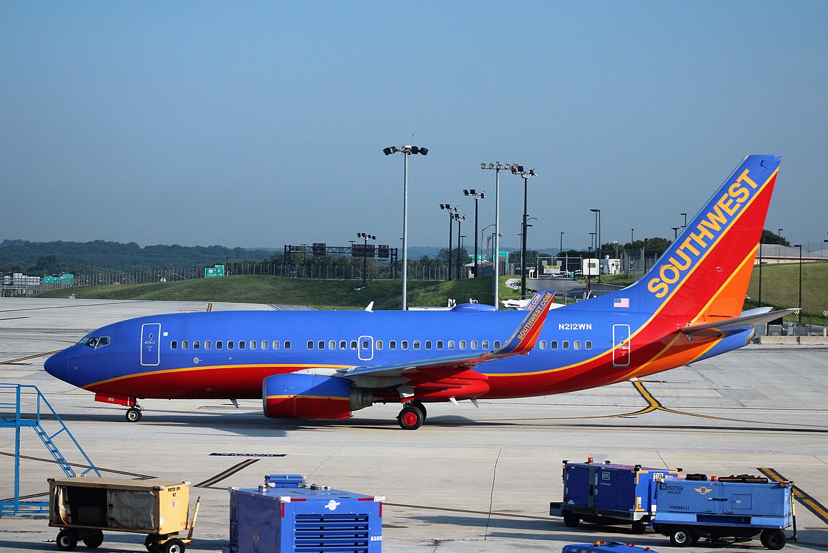 Photo of Southwest Airlines N212WN, Boeing 737-700