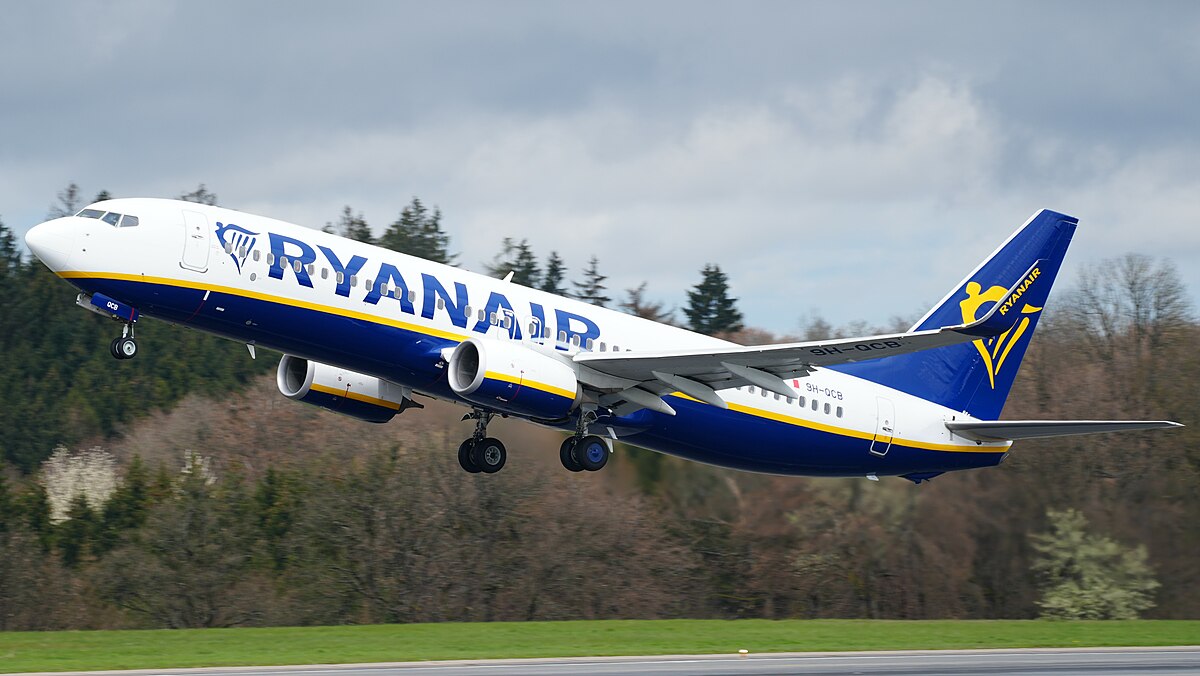 Photo of Malta Air 9H-QCB, Boeing 737-800