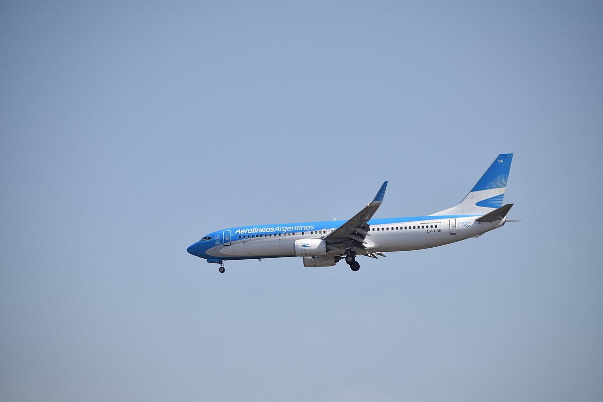 Photo of Aerolineas Argentinas LV-FSK, Boeing 737-800