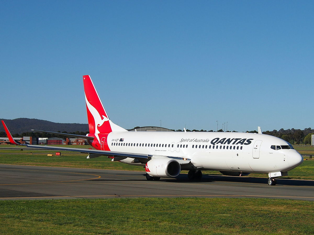 Photo of Qantas VH-XZF, Boeing 737-800