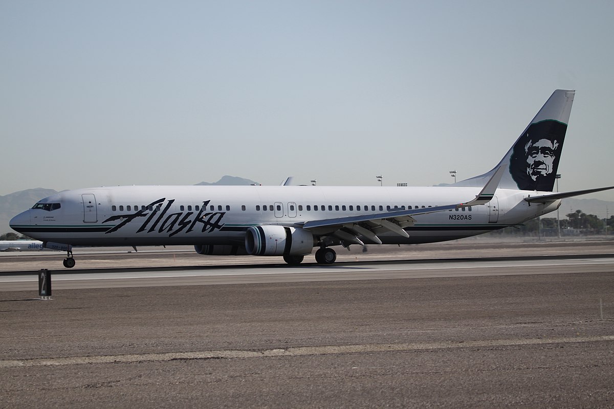 Photo of Alaska Airlines N320AS, Boeing 737-900