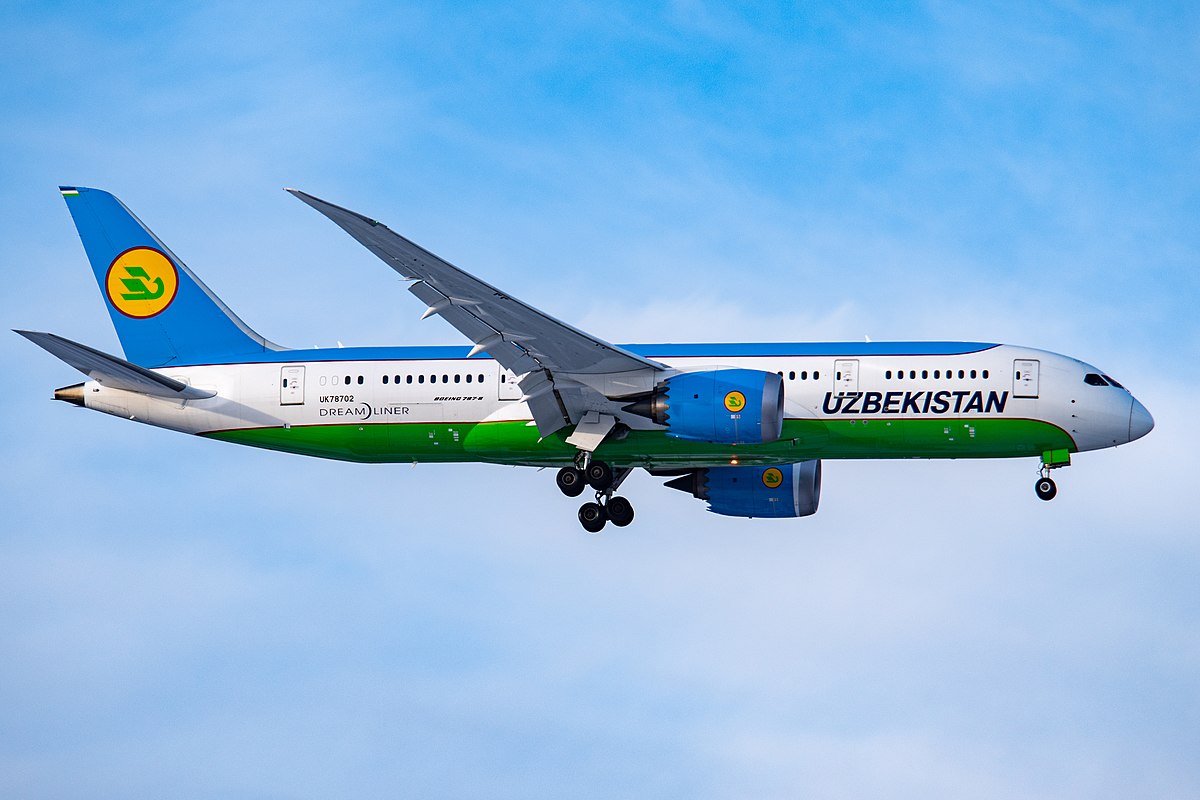 Photo of Uzbekistan Airways UK78702, Boeing 787-8 Dreamliner