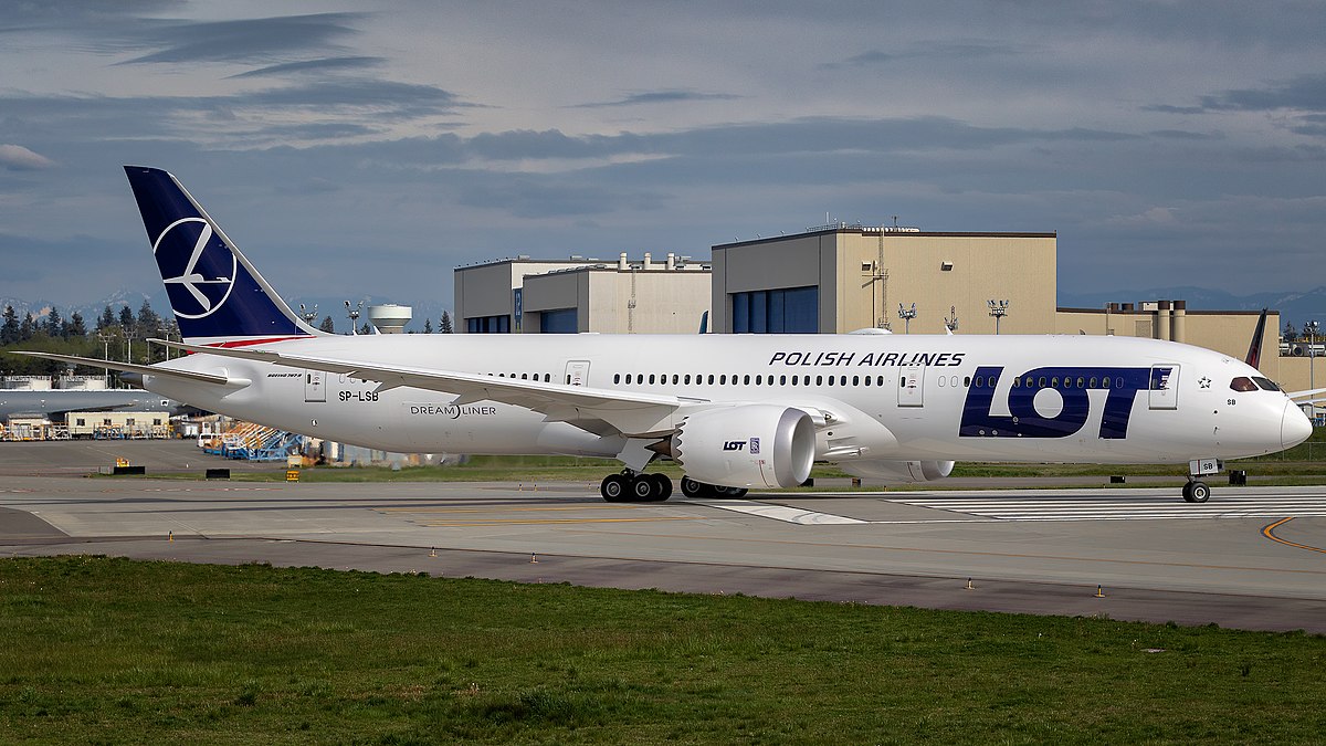 Photo of LOT Polish Airlines SP-LSB, Boeing 787-9 Dreamliner