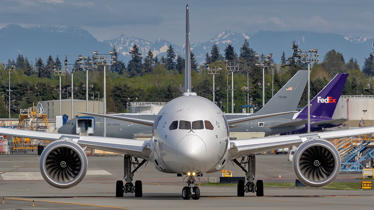 Photo of LOT Polish Airlines SP-LSB, Boeing 787-9 Dreamliner