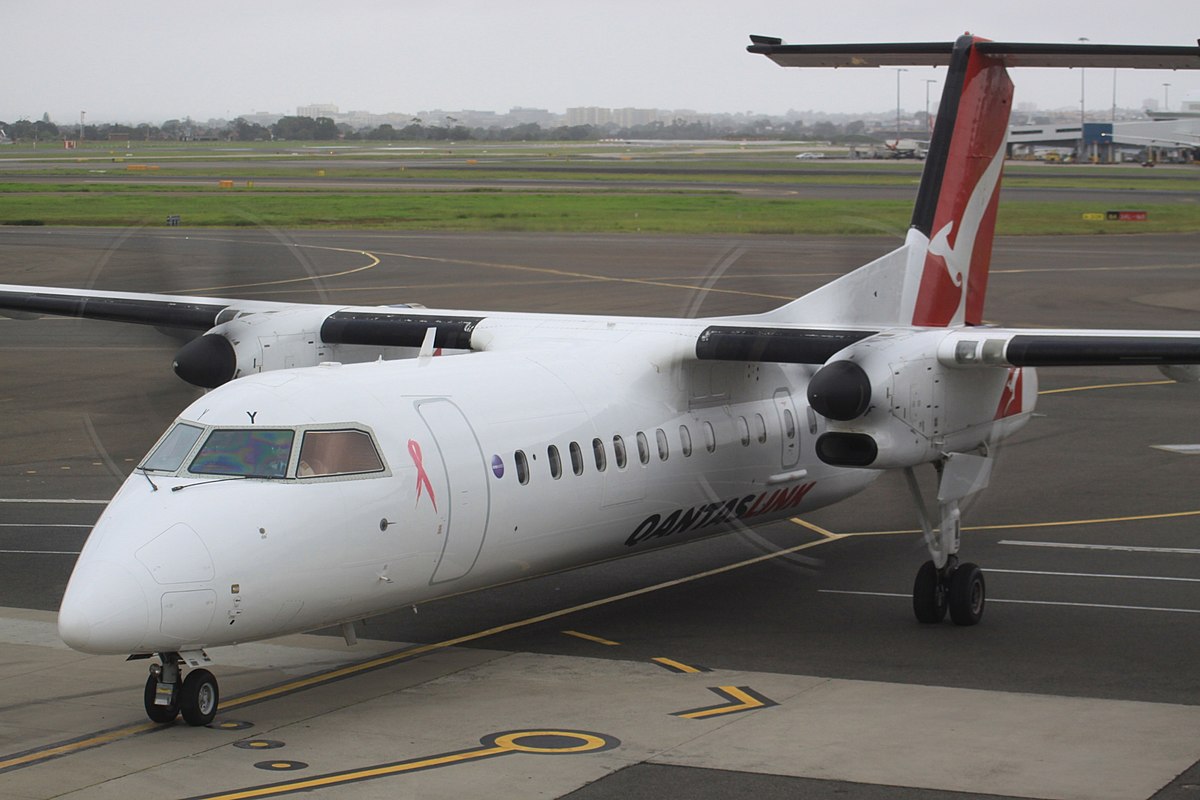 Photo of Eastern Australia Airlines VH-TQY, De Havilland Dash 8 (300)