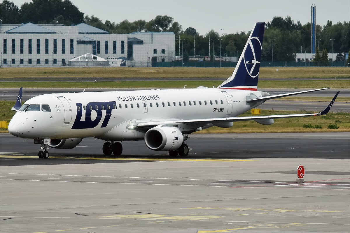 Photo of LOT Polish Airlines SP-LMD, Embraer ERJ-190