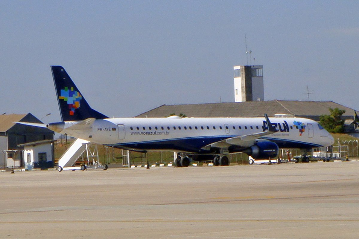 Photo of Azul Linhas Aereas PR-AYE, Embraer ERJ-195