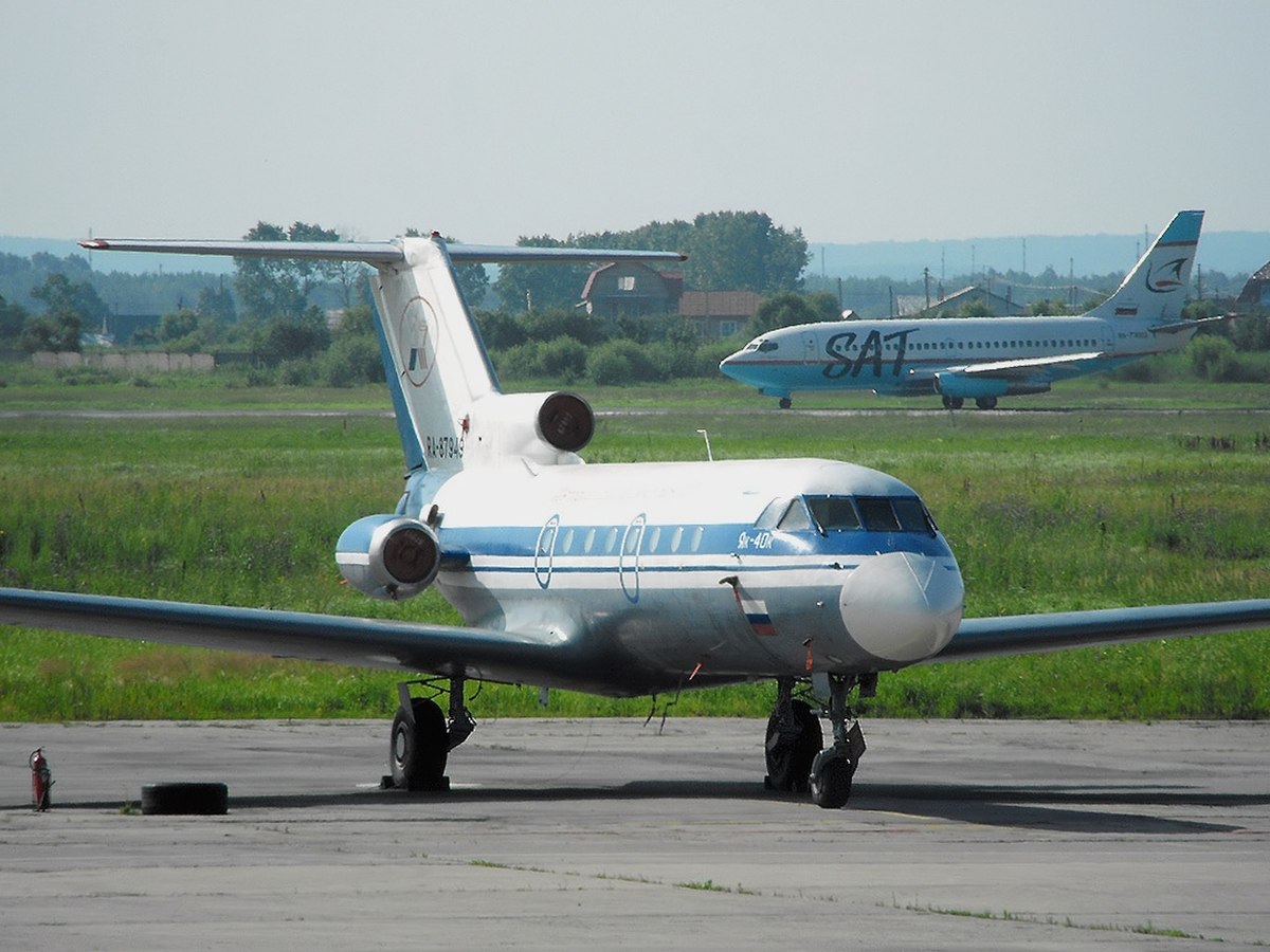 Photo of Petropavlovsk-Kamchatsky Aviation Enterprise RA-87949, YAKOVLEV Yak-40