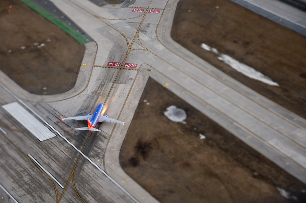 Image of Midway International Airport from 1000-feet