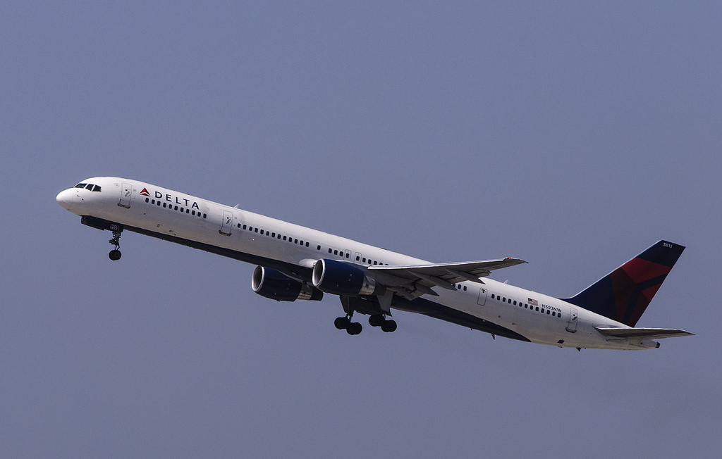 Image of Delta Air Lines - N593NW