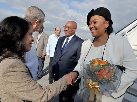 Image of President Jacob Zuma arrives in Cuba, 5 Dec 2010