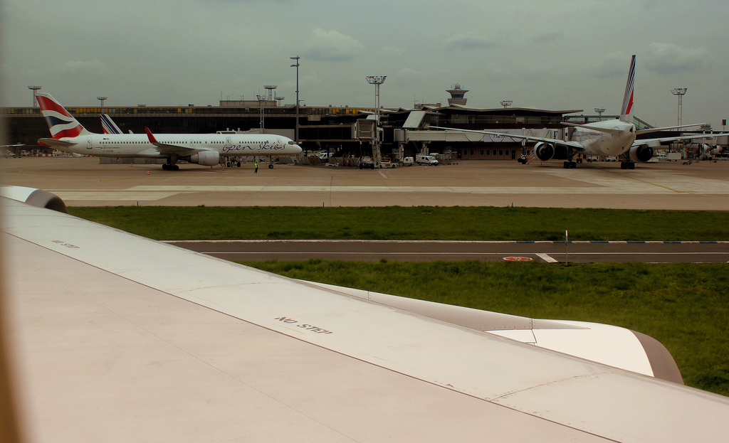 Image of ROYAL AIR MAROC FLIGHT AT 772 OPERATED BY PULLMANTUR AIR BOEING 747-400 EC-LNA ON ARRIVAL AT PARIS ORLY AIRPORT FRANCE FROM MARRAKECH MENARA AIRPORT MOROCCO APRIL 2013