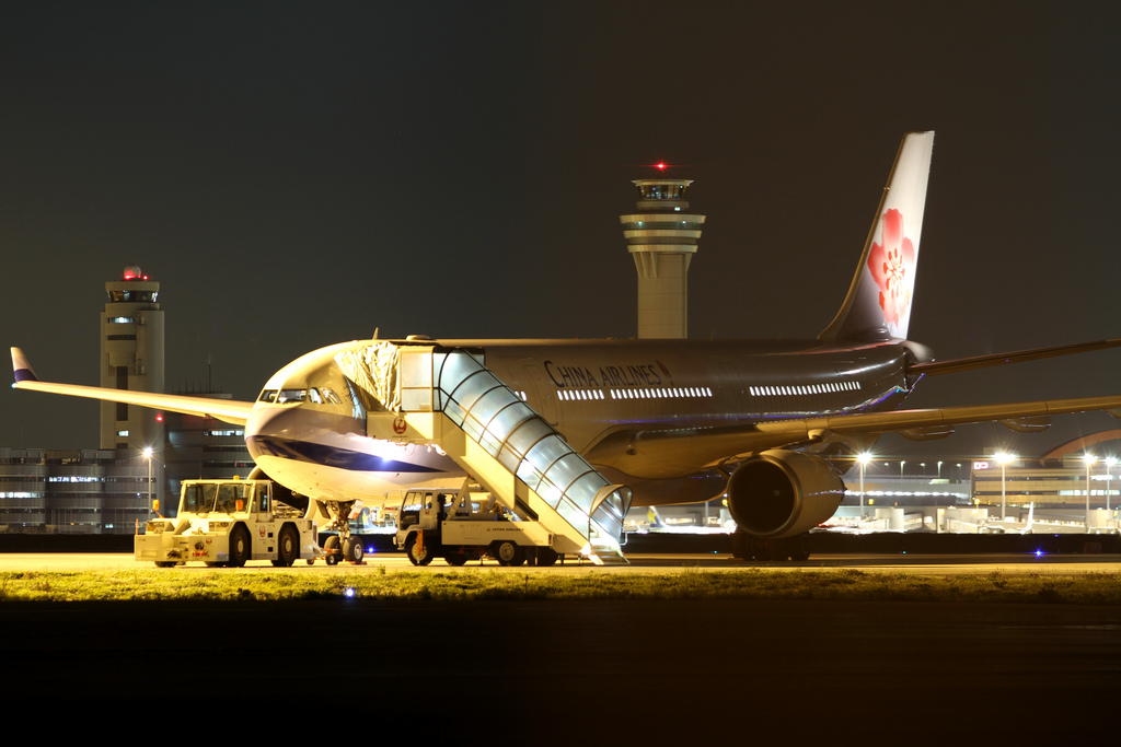 Image of China Airlines A330-300(B-18305)