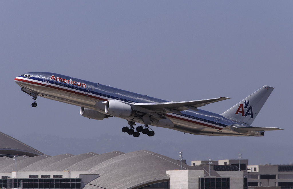 Image of American Airlines - N795AN